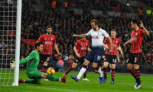 Harry Kane tiếp tục chứng tỏ duyên ghi bàn vào lưới Southampton. Ảnh: DM.