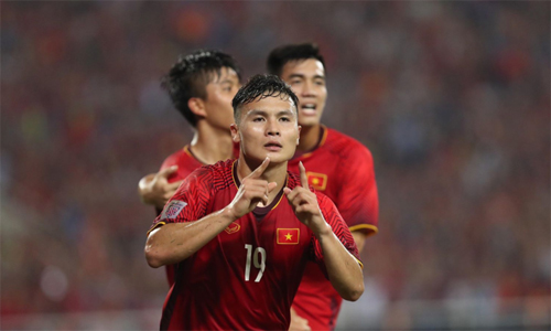 Quang Hải được bầu là cầu thủ xuất sắc của trận đấu. 