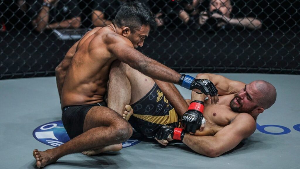 4+ BÀI TẬP MMA GIẢM CÂN ĐƠN GIẢN MÀ VÔ CÙNG HIỆU QUẢ TẠI NHÀ - Tân Việt - Võ Phục và Dụng Cụ Võ Thuật